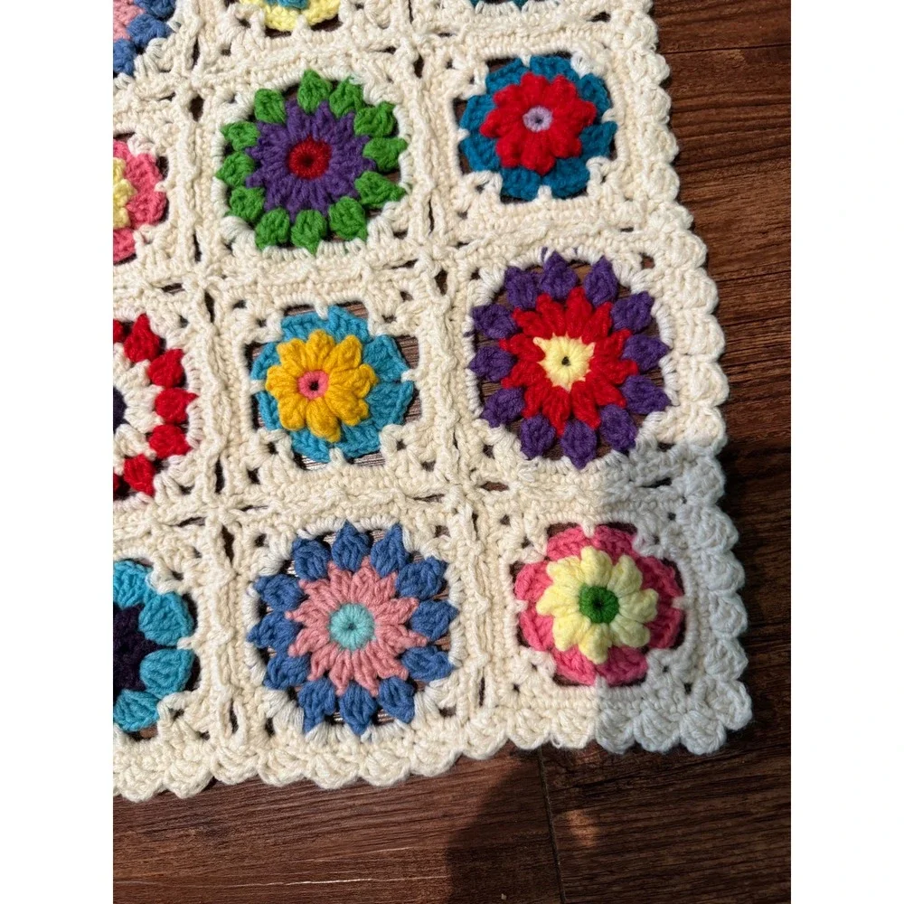 HBlanket Crochet Floral Granny Square Throw Blanket Multicolor Boho Cream NEW